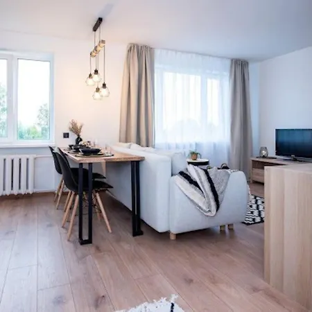 Cozy Little Home, Mai 17 * Parnu